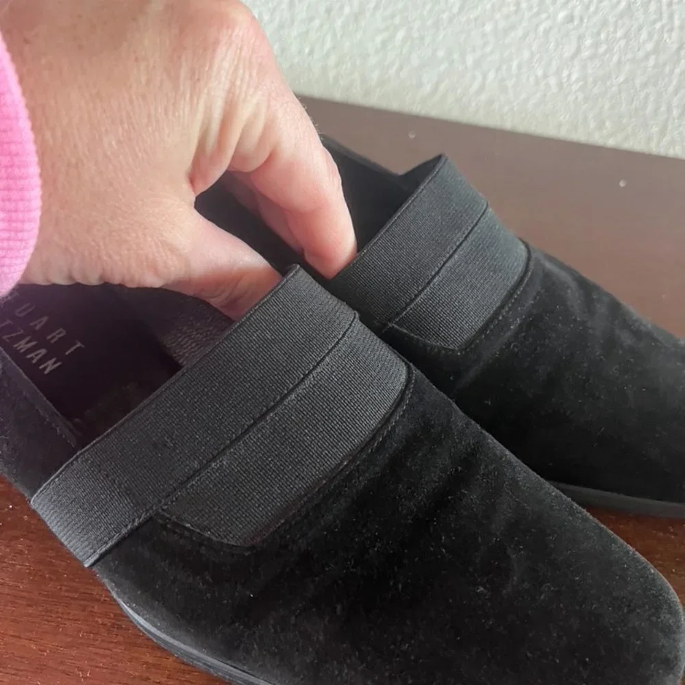 ** Stuart Weitzman Black Suede Loafers Shoes Slip On Black Low Heel Size 8